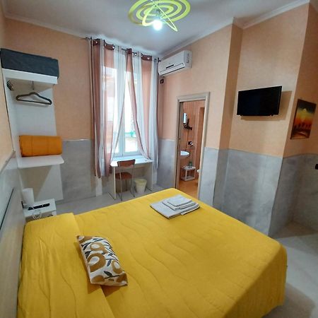 B&B Quattro Palazzi Napoli Centro Bagian luar foto