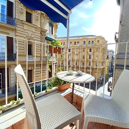 B&B Quattro Palazzi Napoli Centro Bagian luar foto