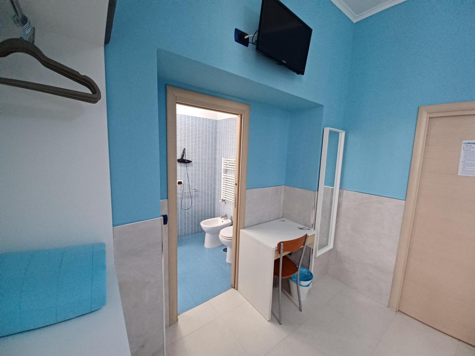 B&B Quattro Palazzi Napoli Centro Bagian luar foto