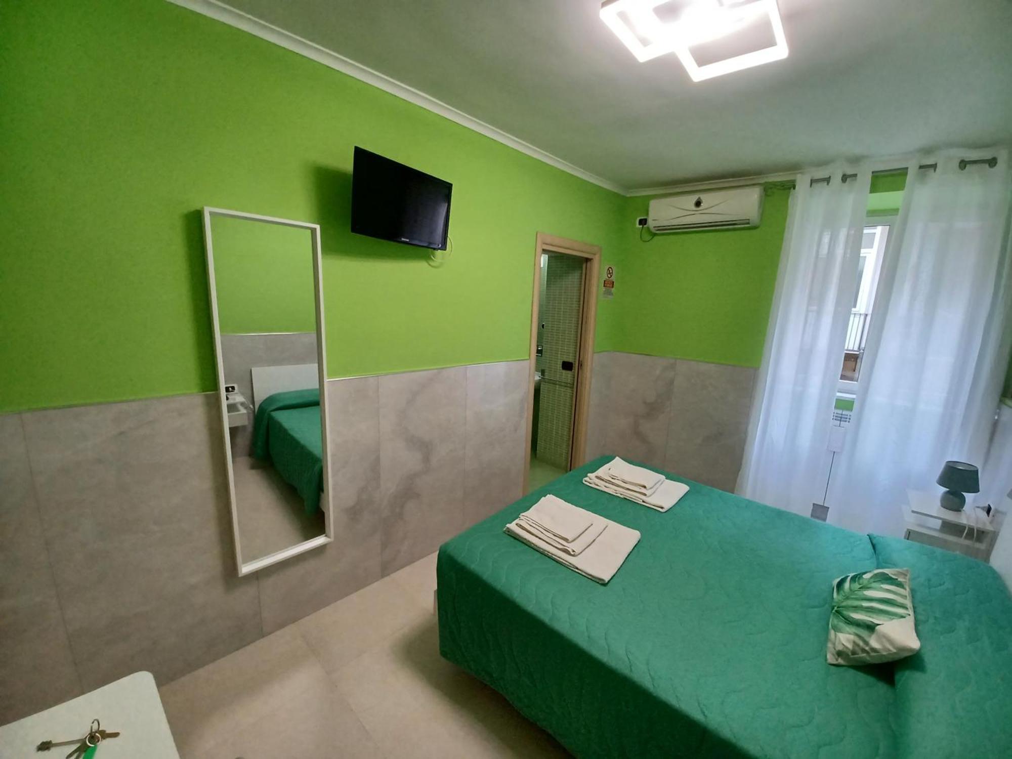 B&B Quattro Palazzi Napoli Centro Bagian luar foto