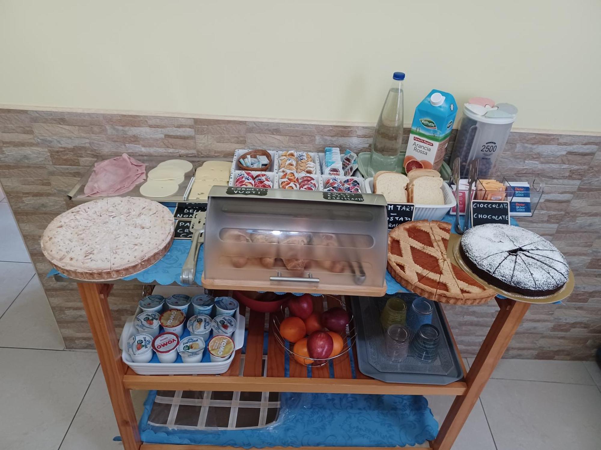 B&B Quattro Palazzi Napoli Centro Bagian luar foto